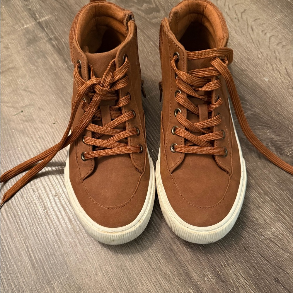 Cat & Jack Brown High-Top Kids Sneakers